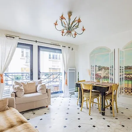 Grand Et Central, 8E Pres Elysee Paris Exterior photo